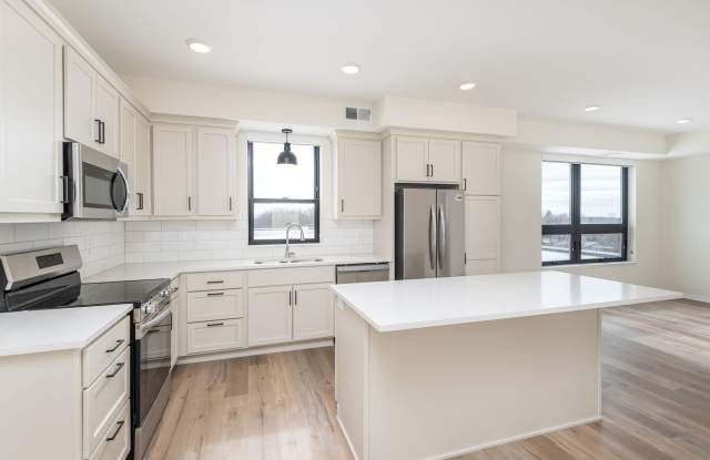 The Uptown Apartments Gallery 3
