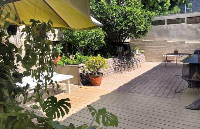 1807 Silverlake Dr. Gallery 2