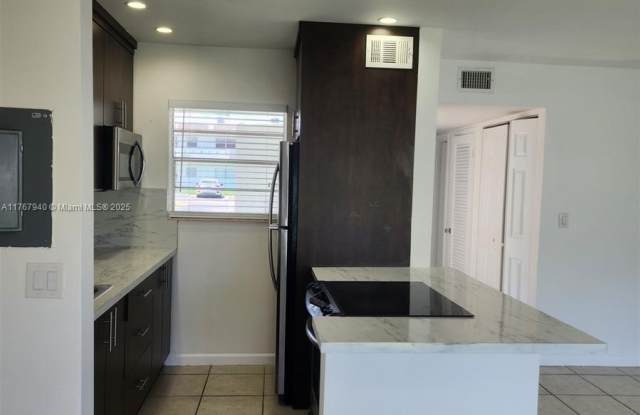 7680 SW 82nd St - 7680 Southwest 82nd Street, Glenvar Heights, FL 33143 7680 SW 82nd St - 7680 Southwest 82nd Street, Glenvar Heights, FL 33143