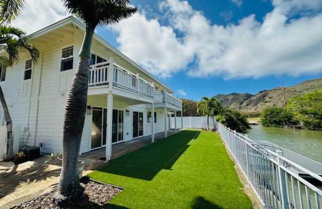 Stunning Waterfront 3 Bedroom, 2.5 Bathroom Home with Boat Dock! photos photos