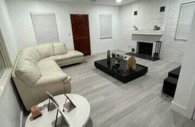 291 E Boca Raton Road Gallery 4
