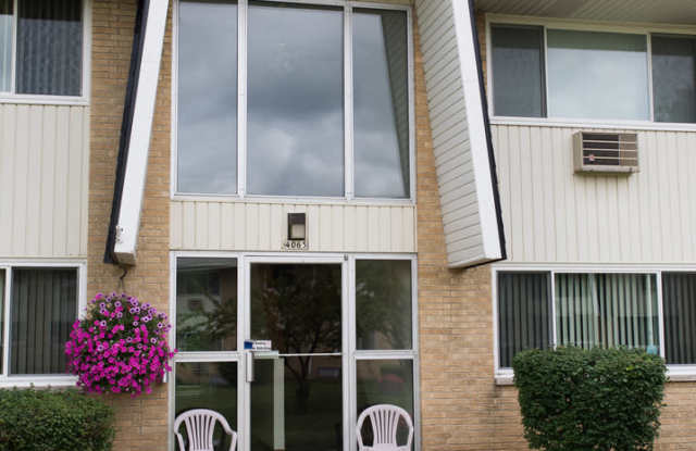 Spruce Court Apartment - Greenfield WI - Call 262-420-0390 to schedule a showing Gallery 2