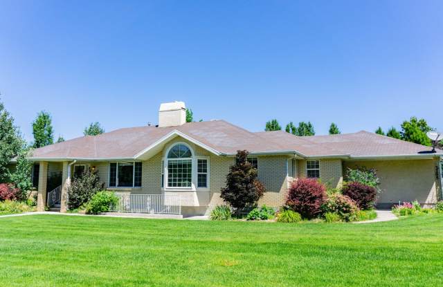 2365 E CREEK Rd S - 2365 East Creek Road, Cottonwood Heights, UT 84093