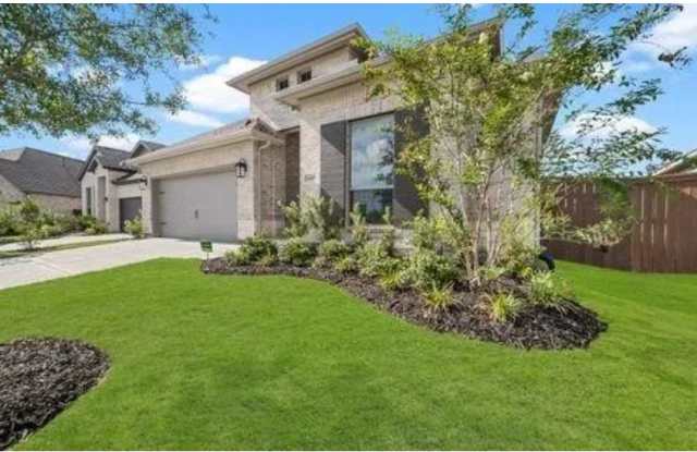 4507 Cooper Lane - 4507 Cooper Lane, Iowa Colony, TX 77583