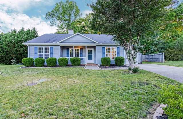 423 Golden Leaf Ln photos photos