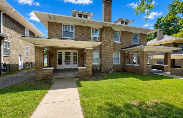 1320-1322 Main Street Duplex photos photos