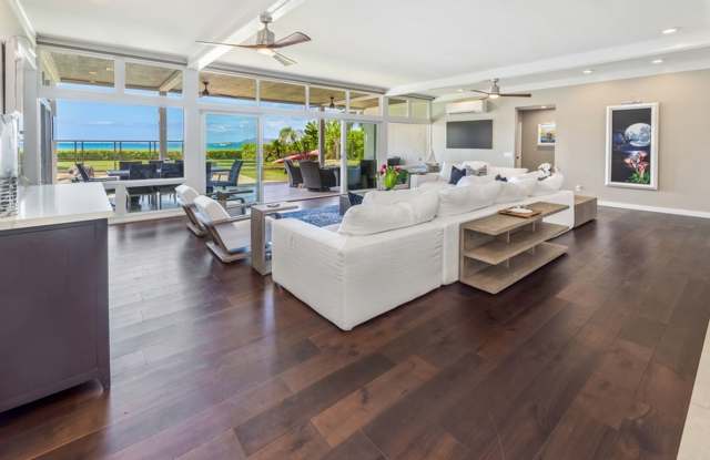 201 Portlock Rd by Gather: Beachfront Villa w/Pool Gallery 4
