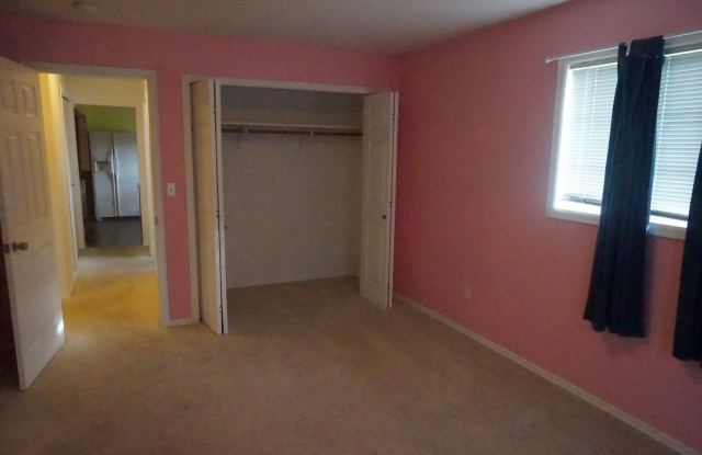 Large lot with room for a garden - 8885 Line Road, Lynden, WA 98264 Large lot with room for a garden - 8885 Line Road, Lynden, WA 98264