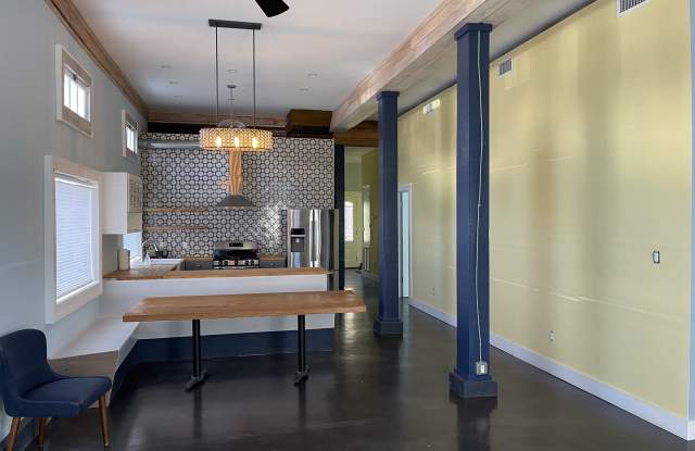 635 Eighth Street photos photos