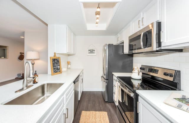 Townhomes with a View Gallery 4