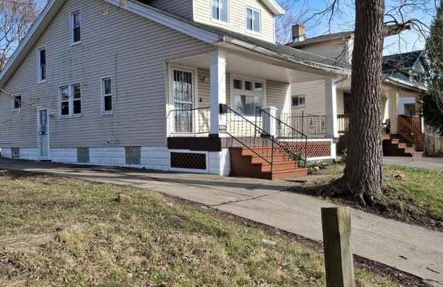 Charming 3BR House in Cleveland photos photos