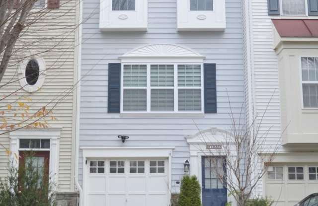 13505 CHAMPIONS Way Gallery 1