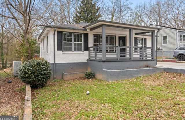 170 Stanhope Circle NW Gallery 2