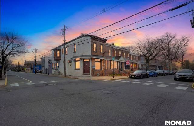 Charming 2BR Large Condo in Oaklyn photos photos