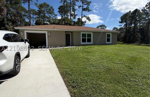 8079 Sherwood Cir Gallery 1