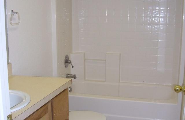 Country living! And Front Porch Sitting!! Granbury TX Full Brick 3 bed 2 bath 2 car garage - 312 Kathy Lane, Granbury, TX 76049