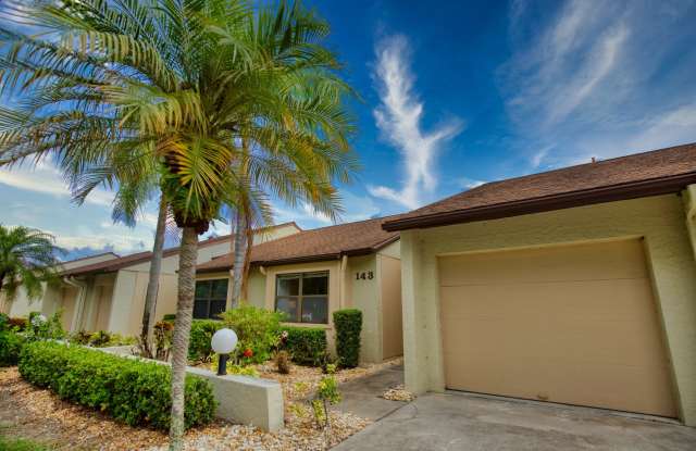 Seasonal Short-Term Villa located at Fairways of Capri with a Community Pool! photos photos