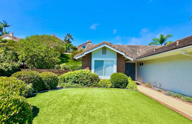 FOR RENT Call For Availability 3Br/3Ba 2128 Sqft Fully Furnished Del Mar Heights Vacation Home, Close to Del Mar Races and Beach Gallery 4