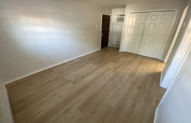 701 S 14th Street Gallery 3
