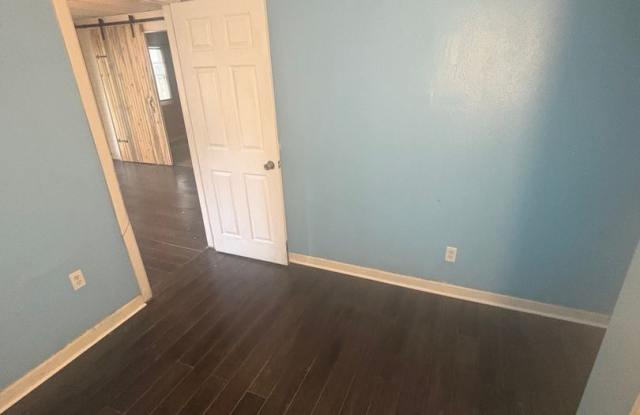 Section 8 approved 3 bedroom 1 bathroom home for rent in Cahokia Gallery 4