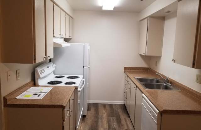 3310 Willow Court SE Gallery 4
