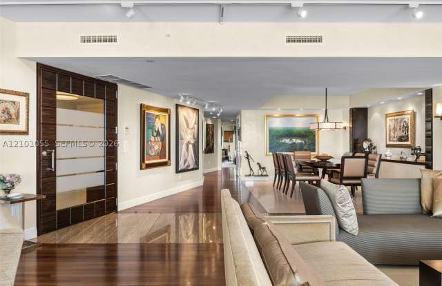 6000 Island Blvd Gallery 1