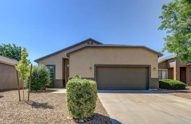 3 bed, 2 bathroom Home for Rent in Granville! - Check out this great price Gallery 1