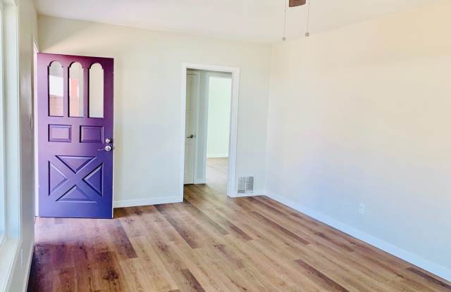 2334 Westwood St. (Back House) Gallery 4