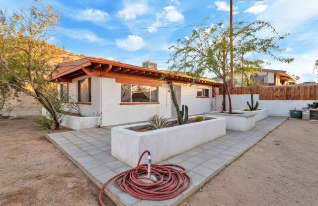 1 Bedroom - Fully Furnished - Hilltop Home w Views! - Free Internet photos photos