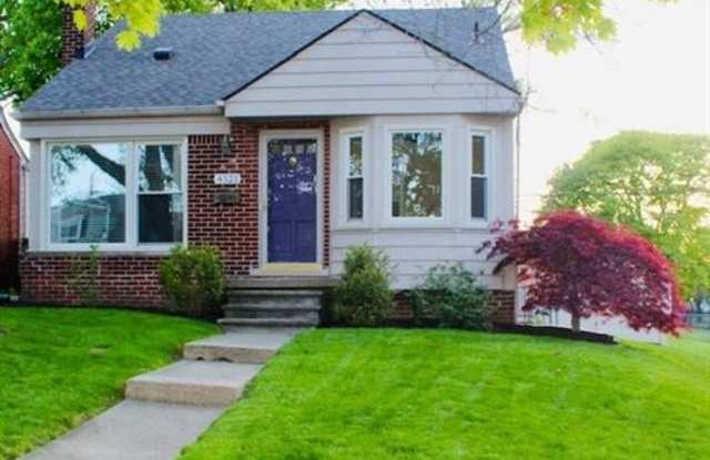 4521 ELMWOOD Avenue - 4521 Elmwood Avenue, Royal Oak, MI 48073