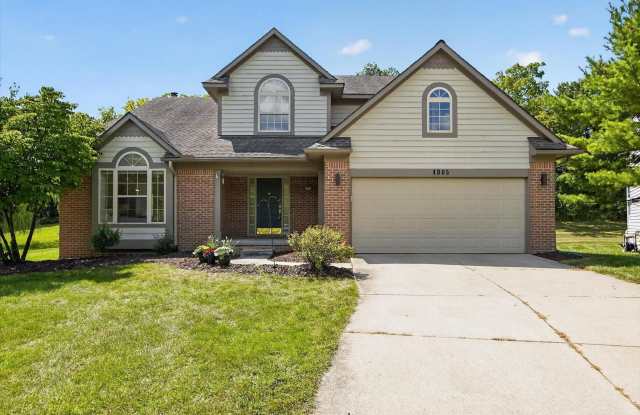 4905 Ravine Court Gallery 1