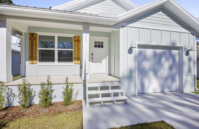 940 Collier Boulevard Gallery 2