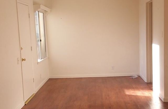 1820 N. San Antonio Gallery 2