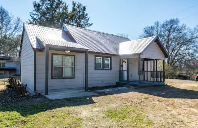 Freshly Updated & Full of Style – Don't Miss This Adamsville Gem! Gallery 4