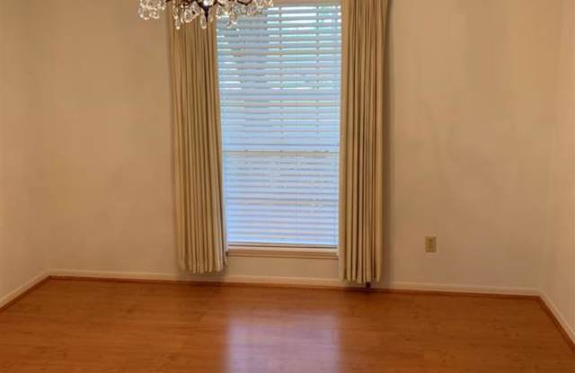 9602 S Petersham Drive Gallery 3