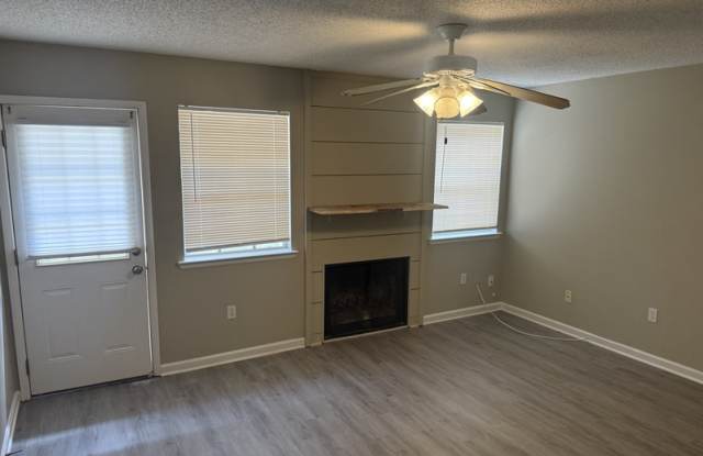 820 Meadow Glen Avenue - B photos photos