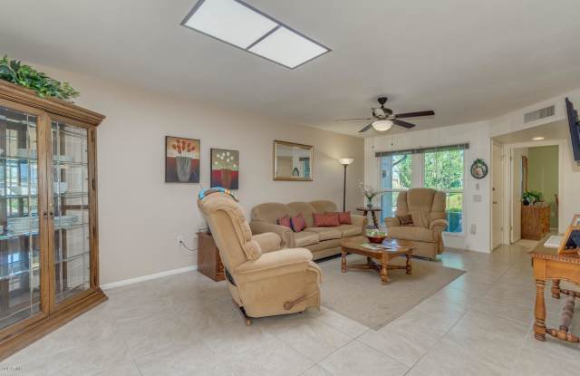 19043 N CAMINO DEL SOL -- Gallery 4