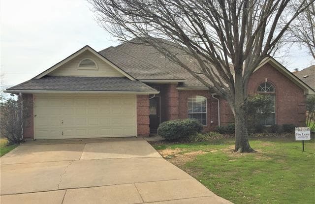 611 Linda Drive - 611 Linda Drive, Burleson, TX 76028