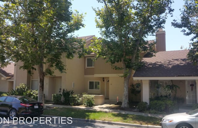 4 SNOWBERRY - 4 Snowberry, Irvine, CA 92604