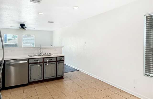 1217 Caroline Drive Gallery 4