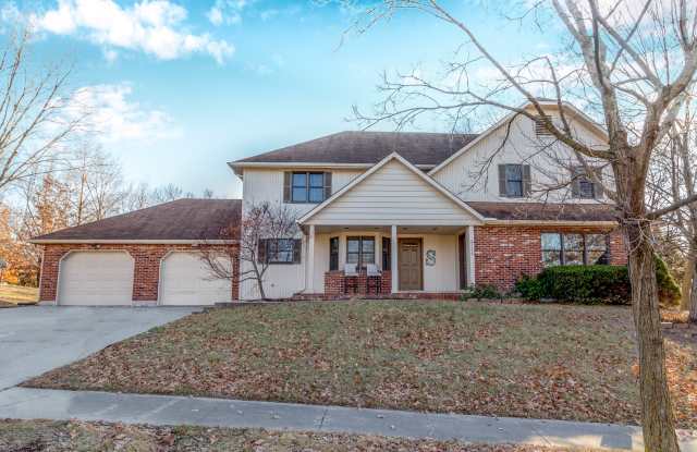 Large SW CoMo Duplex - 4 bed - 2.5 bath photos photos