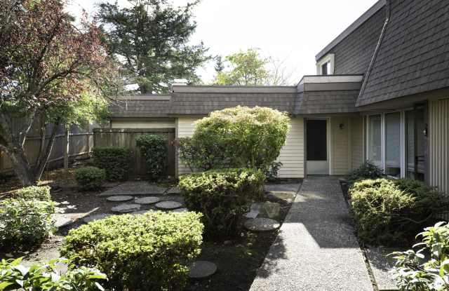 14525 Northeast 6th Place - 1 photos photos