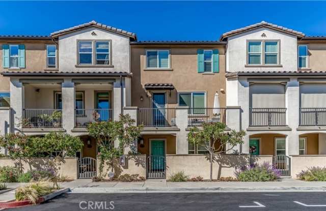 16901 Airport Circle Gallery 2