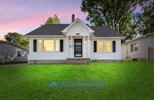 503 East 8th Street photos photos