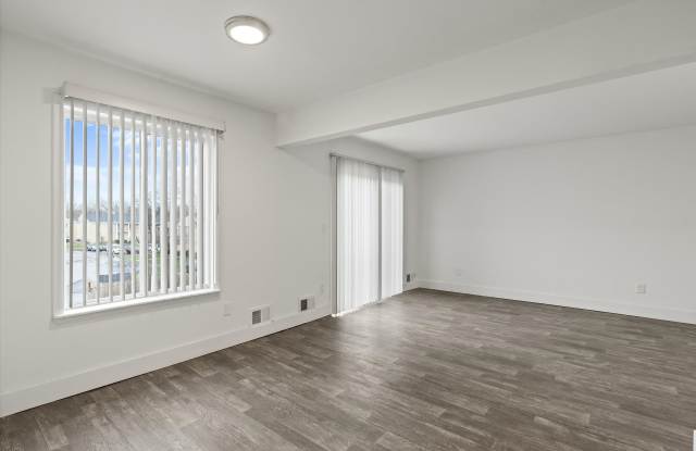 French Quarter Apartments Gallery 4