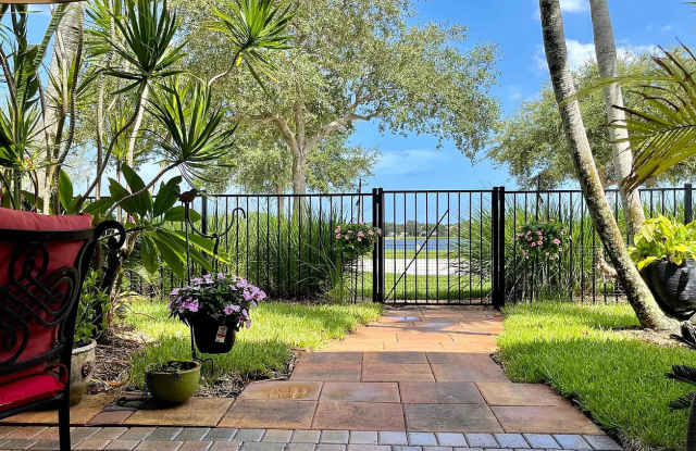 560 Tomahawk Court photos photos