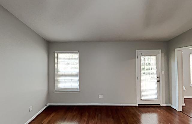 2204 Dewey Drive Gallery 2