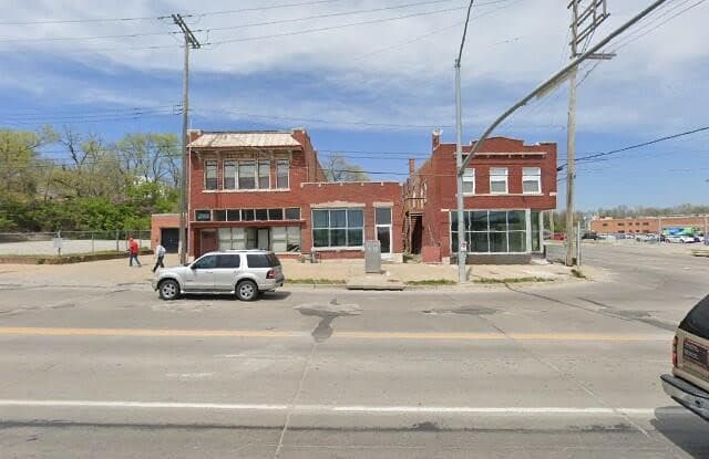 2518 E 85th St - 2518 East 85th Street, Kansas City, MO 64132