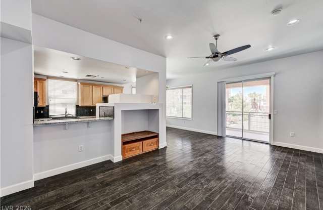 75 E Agate Avenue Gallery 4