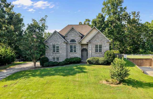 Trussville: 4/3 on acre lot, private lot photos photos